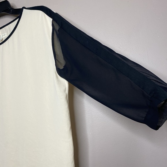 Rag & Bone Crepe Ivory Boxy Top Semi Sheer 3/4 Black Sleeves Blouse Size Small - Picture 4 of 10